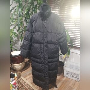 PrettyLittleThing Black Long Puffer Coat